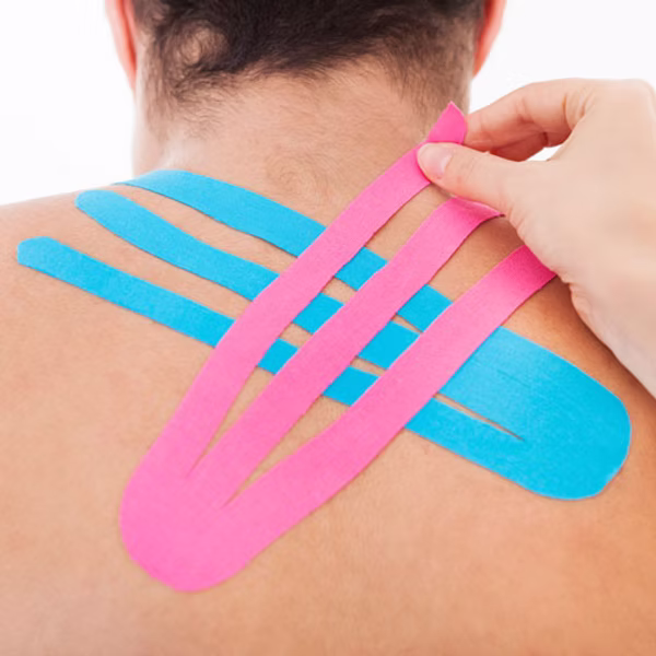 Bendaggio con Kinesio Taping